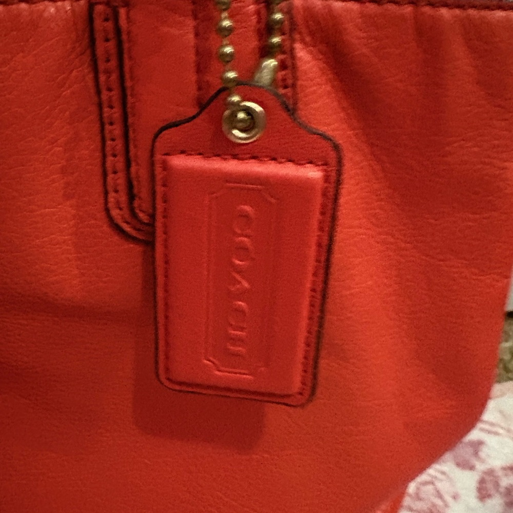 Red Leather Tote Bag - Picture 3 of 6
